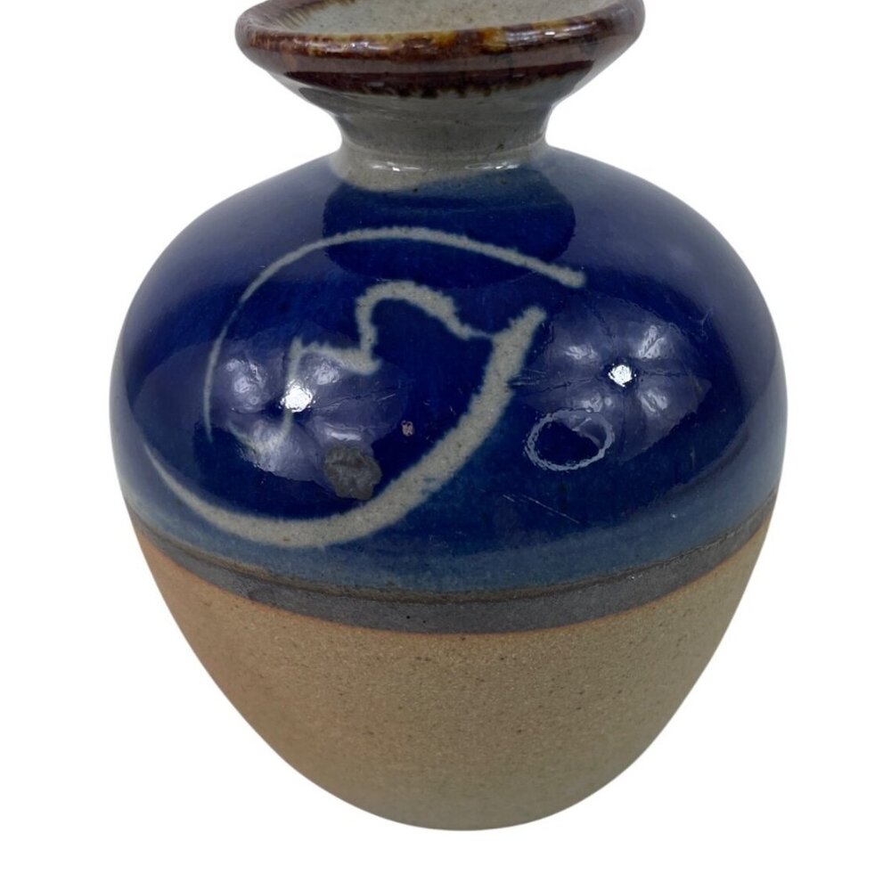 Handmade Buck Pottery Vase Signed 2001 Texas Blue & Tan Ceramic Art Piece - Picture 4 of 11